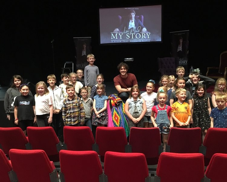 Image of Performing Arts Group meets Lee Mead Sept 19
